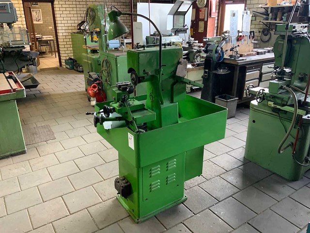 Lempereur gereedschapslijpmachine - afbeelding 1 van  2
