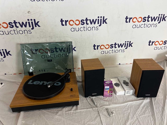 Lenco platenspeler | philips lamp | samsung galaxy watch8 | sony wi-c100 oortjes - afbeelding 1 van  1
