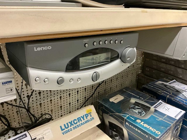 Lenco tv monitor en 3 radio’s - afbeelding 6 van  9