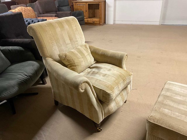 Lennerd fauteuil met voetenbankje - afbeelding 5 van  13