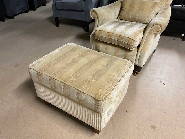 Lennerd fauteuil met voetenbankje - afbeelding 11 van  13