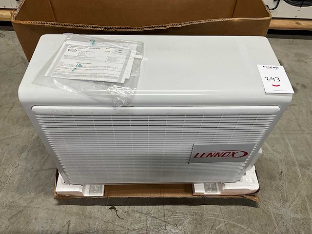 Lennox airconditioning buiten unit - afbeelding 2 van  6