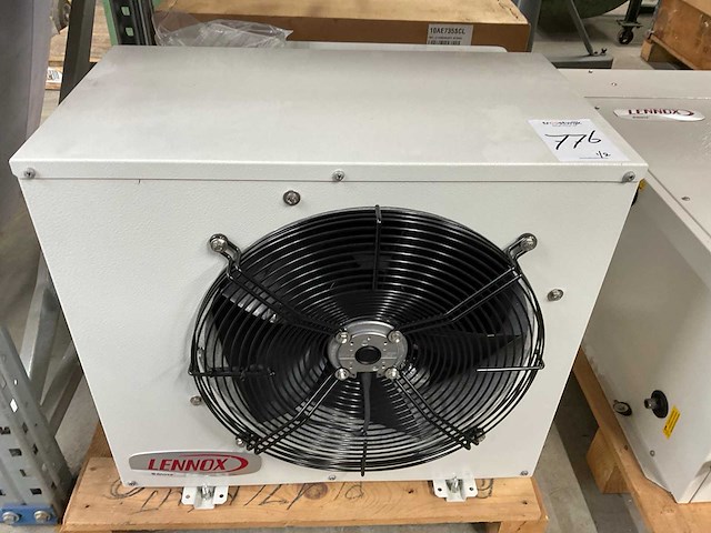 Lennox airconditioning, buitenunit (2x) - afbeelding 1 van  2