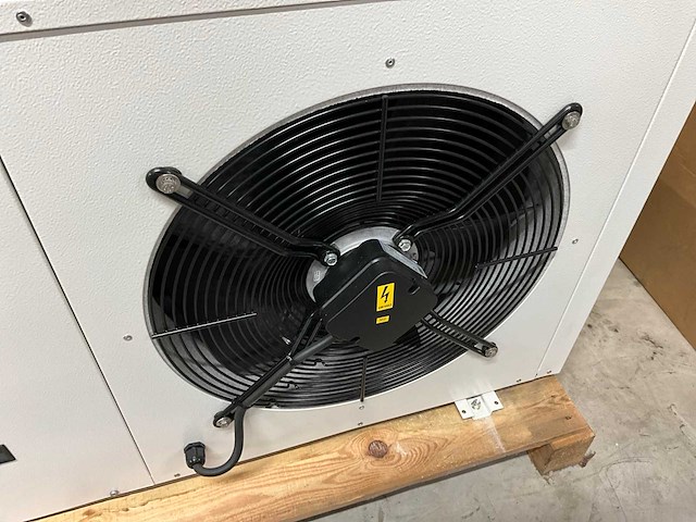 Lennox warmtepomp buiten unit - afbeelding 2 van  3