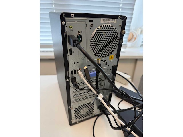 Lenovo - 30dh00gumh - desktop - afbeelding 5 van  5
