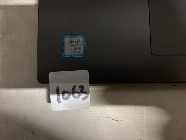 Lenovo - laptop - afbeelding 2 van  3