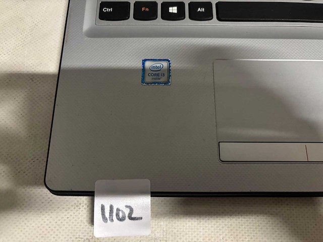 Lenovo - laptop - afbeelding 2 van  3