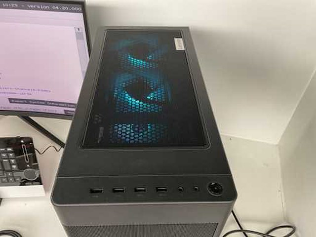 Lenovo - legion t7 - desktop - afbeelding 15 van  36