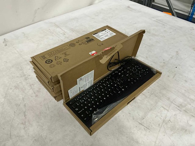 Lenovo - sk-8823 - essential wired toetsenbord (6x) - afbeelding 3 van  7