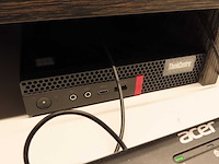 Lenovo - thinkcentre m720q - desktop - afbeelding 2 van  6