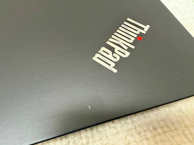Lenovo - thinkpad e15 - i5 / 16gb / 256gb / 15,3" laptop - afbeelding 6 van  7