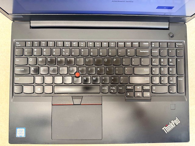 Lenovo - thinkpad e590 - i5 / 16gb / 256gb / 15,3" laptop - afbeelding 5 van  10