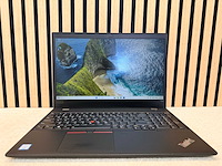 Lenovo - thinkpad t580 - i5 / 8gb / 256gb / 15,3" laptop - afbeelding 1 van  8
