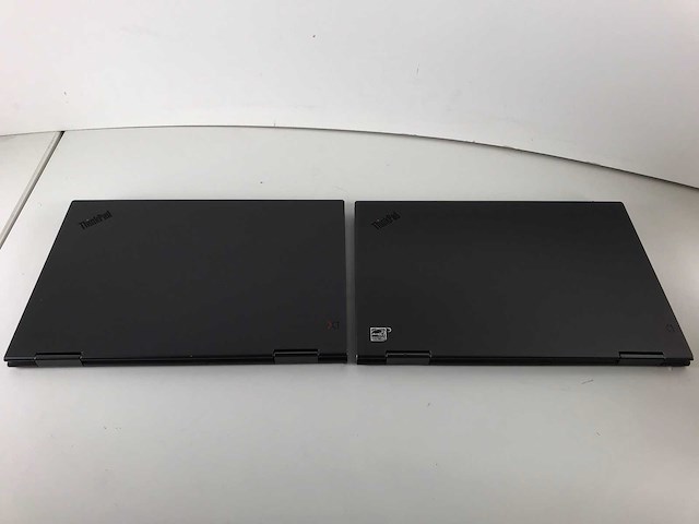 Lenovo - thinkpad x1 yoga 14", core(tm) i7 8th gen, 16 gb ram, 512 gb nvme laptops (2x) - afbeelding 4 van  6