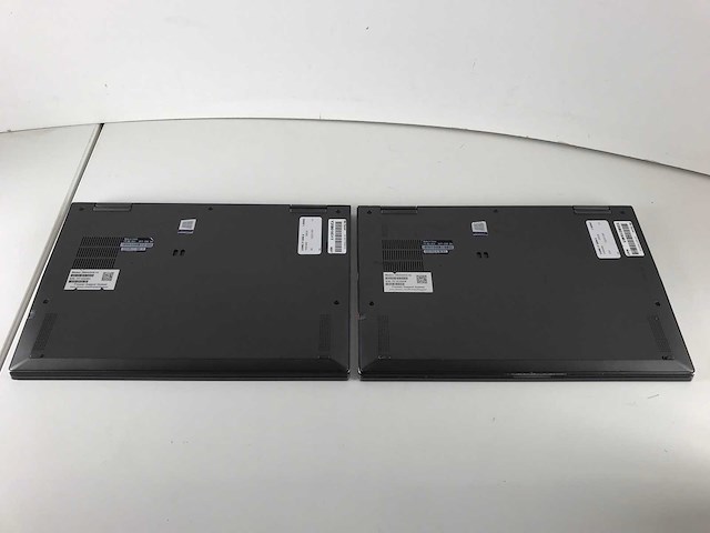 Lenovo - thinkpad x1 yoga 14", core(tm) i7 8th gen, 16 gb ram, 512 gb nvme laptops (2x) - afbeelding 2 van  3