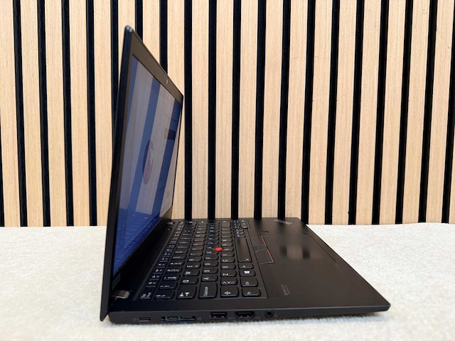Lenovo - thinkpad x13 gen 1 - ryzen 5 pro / 16gb / 256gb / 13,2" laptop - afbeelding 3 van  10