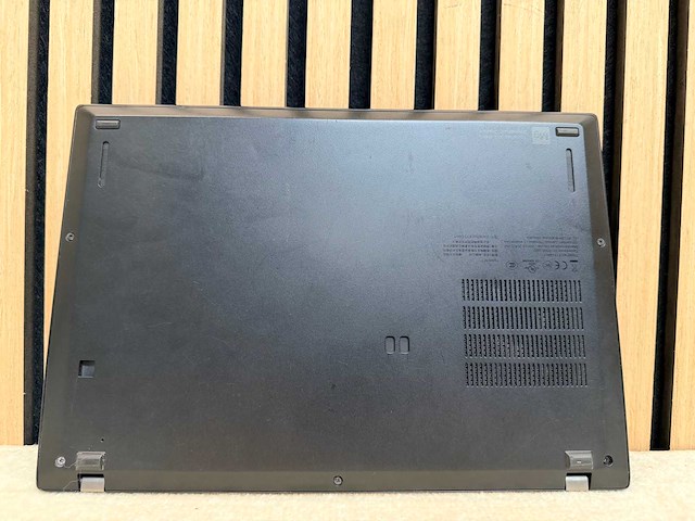 Lenovo - thinkpad x13 gen 1 - ryzen 5 pro / 16gb / 256gb / 13,2" laptop - afbeelding 7 van  10