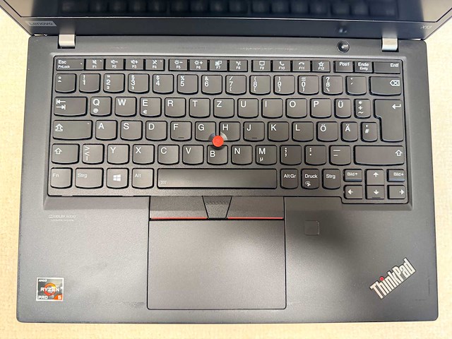 Lenovo - thinkpad x13 gen 1 - ryzen 5 pro / 16gb / 256gb / 13,2" laptop - afbeelding 4 van  8