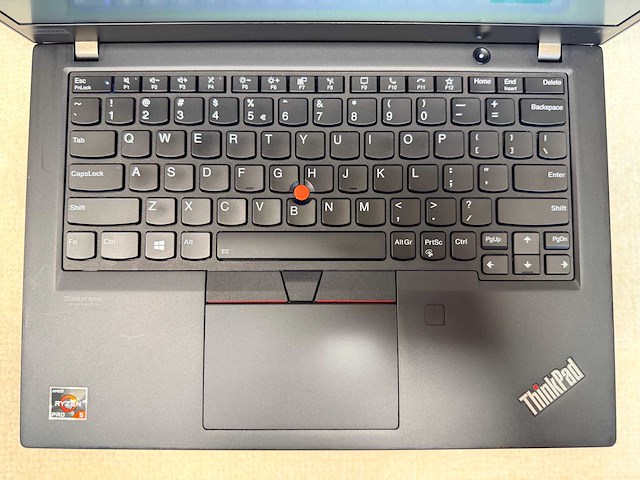 Lenovo - thinkpad x13 gen 1 - ryzen 5 pro / 16gb / 256gb / 13,2" laptop - afbeelding 4 van  6