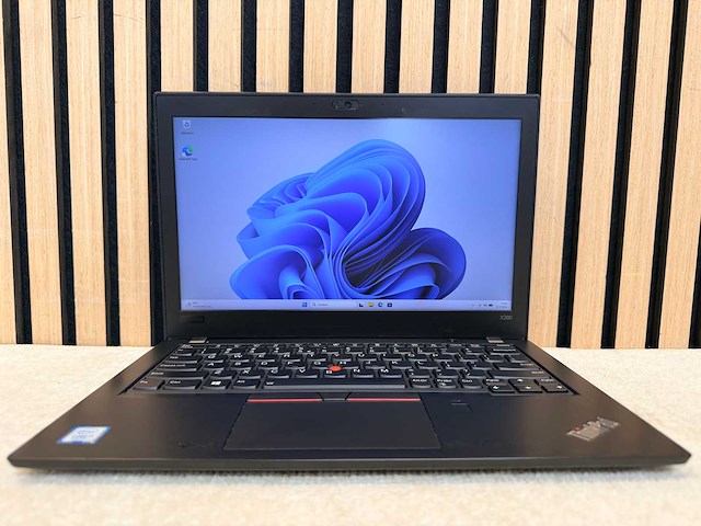 Lenovo - thinkpad x280 - i5 / 8gb / 256gb / 12,7" laptop - afbeelding 1 van  13