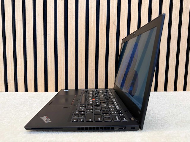 Lenovo - thinkpad x280 - i5 / 8gb / 256gb / 12,7" laptop - afbeelding 3 van  7