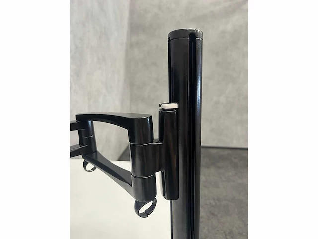 Lenovo - thinkvision t24-40 - 24" monitor set op markant duo arm - afbeelding 5 van  17