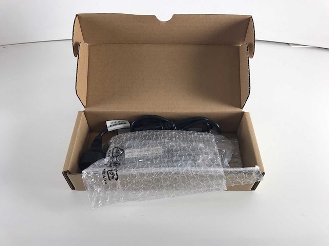 Lenovo (0a36262) thinkpad 65w slim tip ac adapters (new) (41x) - afbeelding 3 van  6