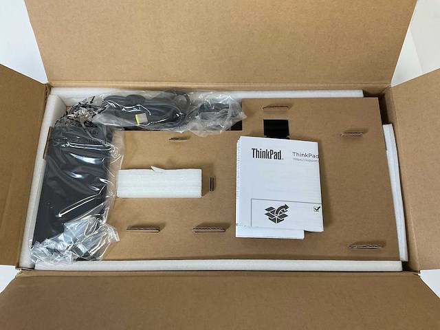 Lenovo (40ah0135eu) thinkpad pro docking stations (new) (13x) - afbeelding 3 van  4
