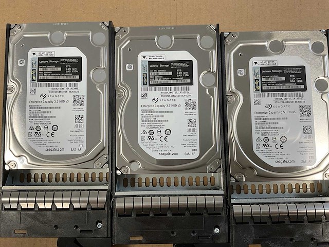Lenovo (4587) 12x 8 tb sas(st8000nm0075) disk array enclosure storage - afbeelding 2 van  11
