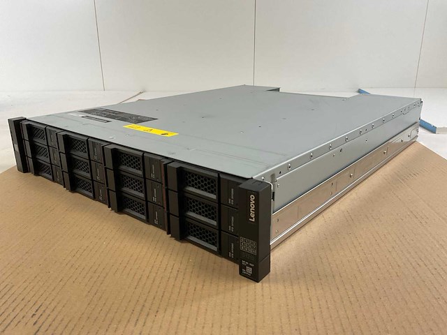 Lenovo (4587) 12x 8 tb sas(st8000nm0075) disk array enclosure storage - afbeelding 5 van  10