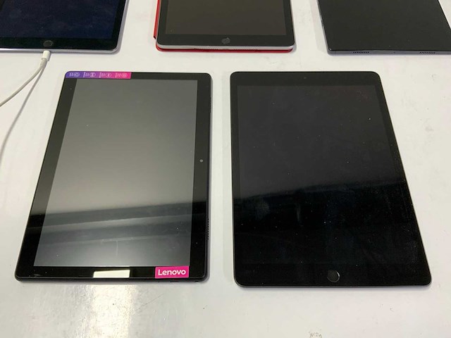 Lenovo, apple, samsung - tablet (10x) - afbeelding 9 van  12