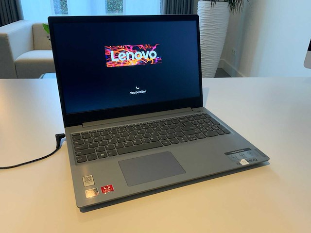 Lenovo ideapad s145 laptop - afbeelding 1 van  7