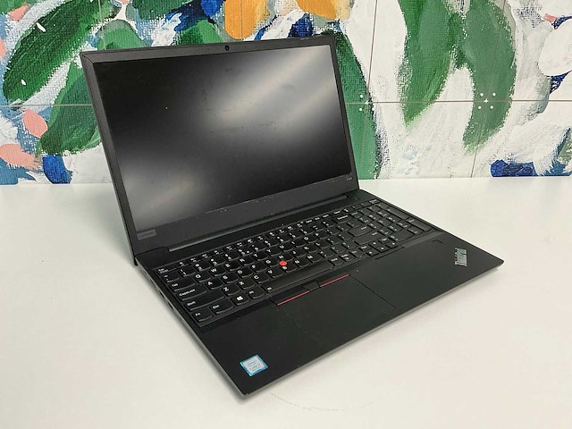 Lenovo laptop - afbeelding 1 van  8