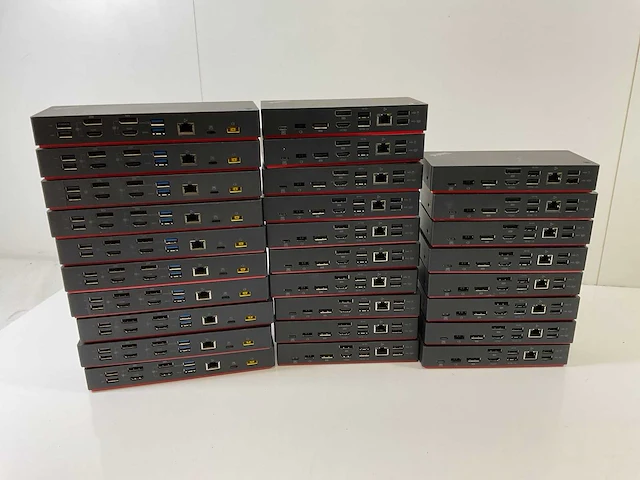 Lenovo mix model docking stations - check description (28x) - afbeelding 1 van  15