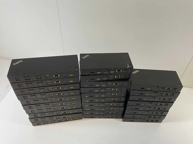 Lenovo mix model docking stations - check description (28x) - afbeelding 8 van  15