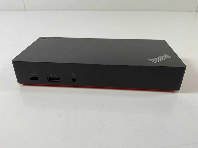 Lenovo mix model docking stations - check description (28x) - afbeelding 9 van  15