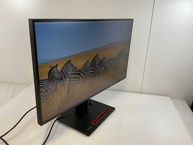 Lenovo (p27h-20) 27”, 2560x1440 (qhd) ips monitor - afbeelding 1 van  3