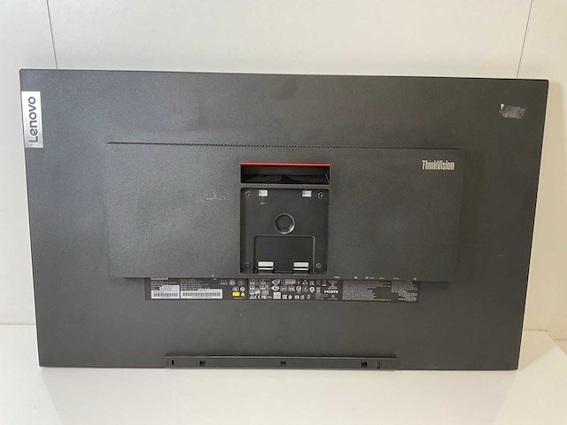 Lenovo (p32p-20) 32”, 3840x2160 (uhd) ips monitor - afbeelding 4 van  6