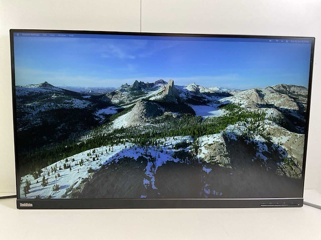 Lenovo (p32p-20) 32”, 3840x2160 (uhd) ips monitor - afbeelding 1 van  4