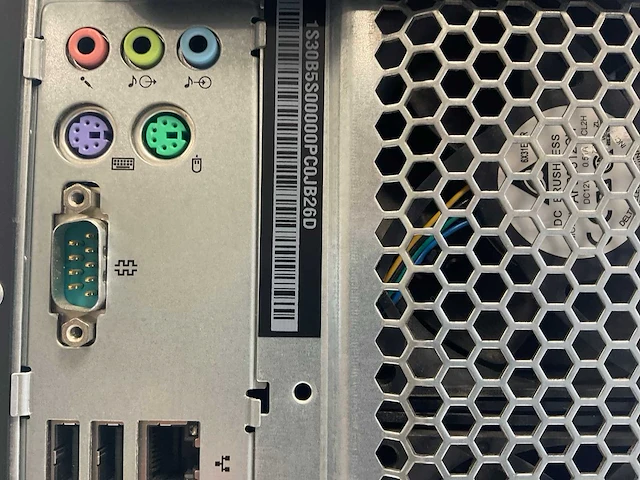 Lenovo p510, xeon(r) e5-1650, 96 gb ram (6x16gb), no hdd, nvidia quadro m4000 8 gb workstation - afbeelding 5 van  6
