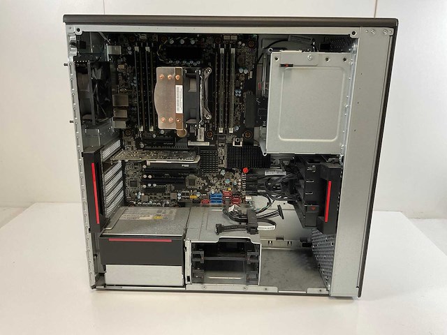 Lenovo p520, xeon(r) w-2135, 128 gb ram(8x 16gb), 512 gb nvme, nvidia quadro p1000 4gb workstation - afbeelding 6 van  7