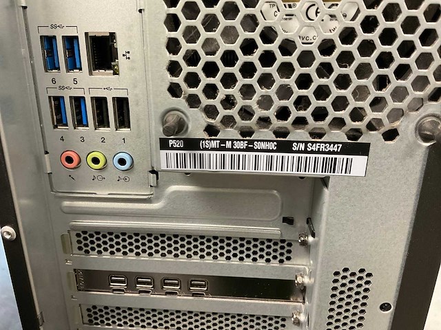 Lenovo p520, xeon(r) w-2135, 16 gb ram(4x 16 gb), no hdd, nvidia quadro p1000 4gb workstation - afbeelding 5 van  5