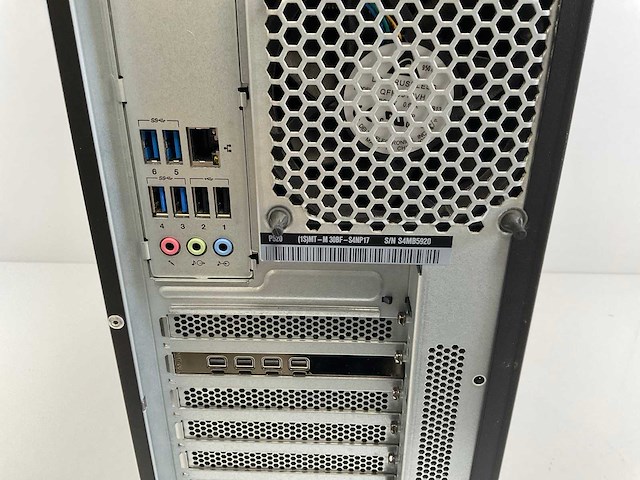 Lenovo p520, xeon(r) w-2135, 48 gb ram, 512 gb nvme, nvidia quadro p1000 4 gb workstation - afbeelding 5 van  5