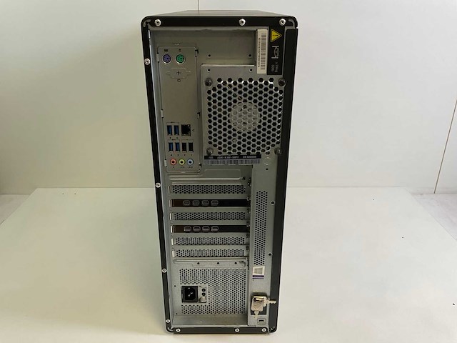 Lenovo p520, xeon(r) w-2135 , 64 gb ram (4x16gb) , 512 gb nvme , 2x nvidia quadro p1000 4 gb workstation - afbeelding 5 van  7