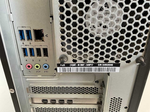Lenovo p520, xeon(r) w-2135, 64 gb ram (4x16gb), 512 gb nvme, nvidia quadro p1000 4 gb workstation - afbeelding 5 van  6