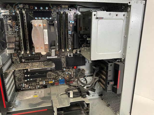 Lenovo p520, xeon(r) w-2135, 64 gb ram (4x16gb), 512 gb nvme, nvidia quadro p1000 4 gb workstation - afbeelding 6 van  6