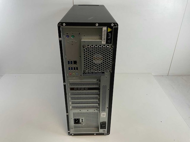 Lenovo p520, xeon(r) w-2135, 64 gb ram (4x16gb), 512 gb nvme, nvidia quadro p1000 4 gb workstation - afbeelding 2 van  3