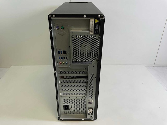 Lenovo p520, xeon(r) w-2135 , 64 gb ram (4x16gb) , 512 gb nvme , nvidia quadro p1000 4 gb workstation - afbeelding 5 van  7