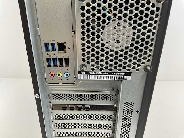 Lenovo p520, xeon(r) w-2135, 64 gb ram, 512 gb nvme, nvidia quadro p1000 4 gb workstation - afbeelding 5 van  5