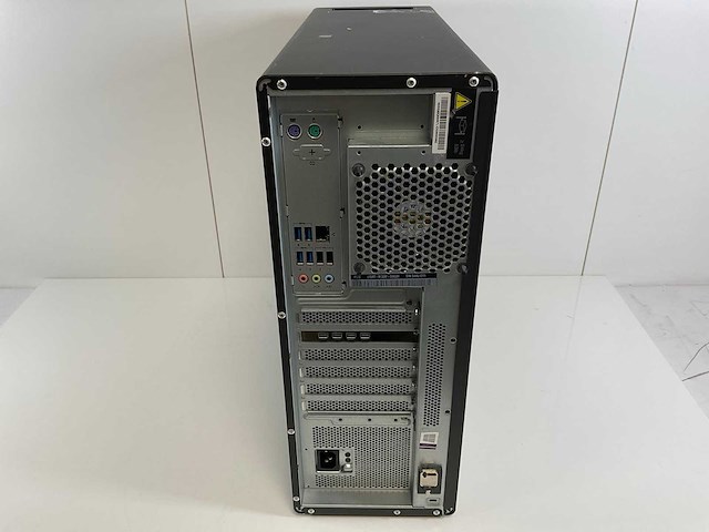 Lenovo p520, xeon(r) w-2135, 64 gb ram, 512 gb nvme, nvidia quadro p1000 4 gb workstation - afbeelding 4 van  5